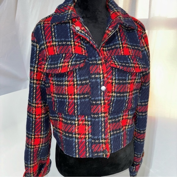 Me Jane Jackets & Blazers - Me Jane Red Plaid Cropped Jacket Coat Size XL